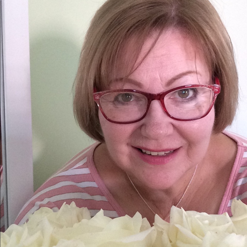 Meet your Posher, Alena